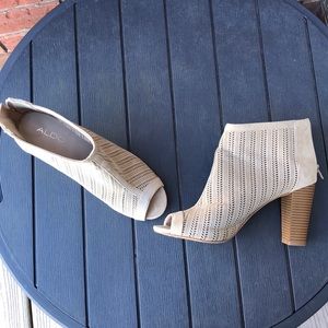 Aldo Peep Toe Size 10
